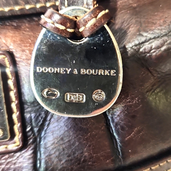 VTG Dooney & Bourke Leather Croc Embossed Espresso Brown Shoulder Bag J7574008 - Picture 8 of 16